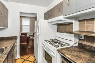 596 Broadway, Lynbrook, NY 11563 - Photo 8