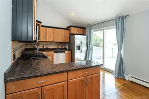 874 Seamans Nck Rd, Seaford, NY 11783 - Photo 16