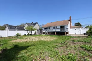 874 Seamans Nck Rd, Seaford, NY 11783 - Photo 34