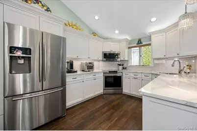 22 Willa Way, Massapequa, NY 11758 - Photo 6