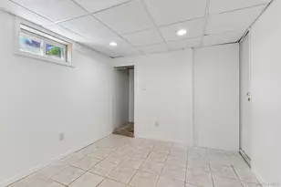 37 Harper St, Patchogue, NY 11772 - Photo 36