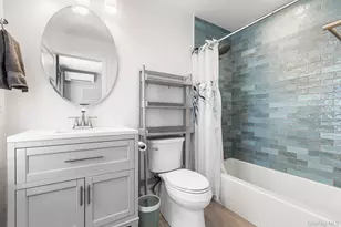 29 Howard Ave, White Plains, NY 10606 - Photo 8