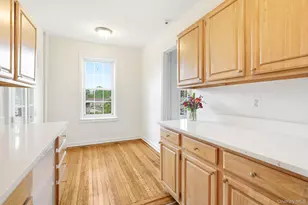 300 S Broadway, Tarrytown, NY 10591 - Photo 10