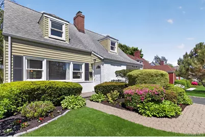 16 Roy Place, Eastchester, NY 10709 - Photo 2
