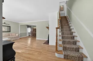 16 Roy Pl, Eastchester, NY 10709 - Photo 4
