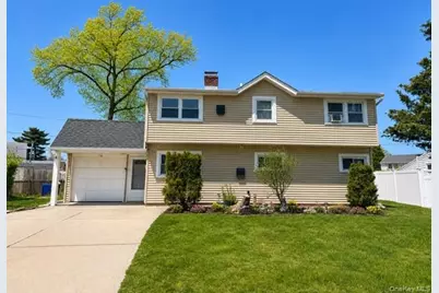 176 Kingfisher Road, Levittown, NY 11756 - Photo 1