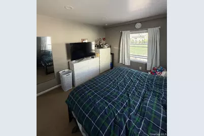 176 Kingfisher Road, Levittown, NY 11756 - Photo 10