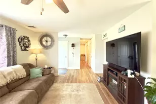 22 Buttermilk Dr, Poughkeepsie, NY 12601 - Photo 8