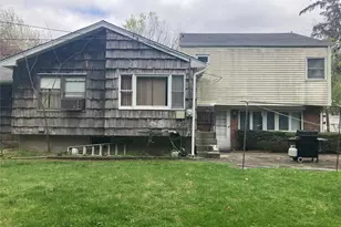16 Upper Dr, Huntington, NY 11743 - Photo 18