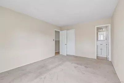68 Madison Avenue, Island Park, NY 11558 - Photo 8