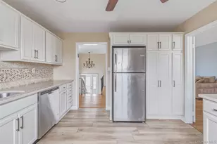 68 Madison Ave, Island Park, NY 11558 - Photo 6
