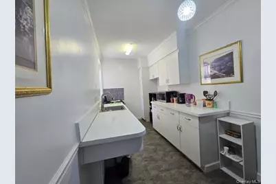 46 Grace Avenue #2J, Great Neck, NY 11021 - Photo 12
