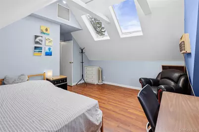 218 Brown Street, Mineola, NY 11501 - Photo 24