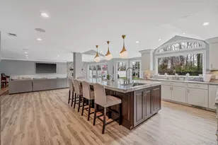 128 Pace Dr S, West Islip, NY 11795 - Photo 16