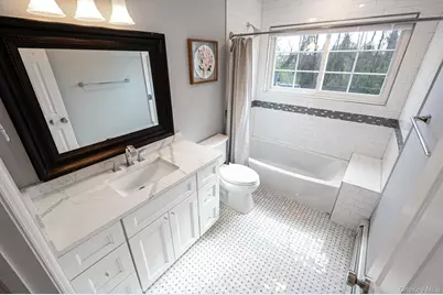 128 Pace Drive S, West Islip, NY 11795 - Photo 34