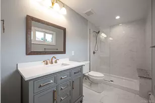 128 Pace Dr S, West Islip, NY 11795 - Photo 22