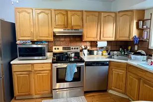 72 E Lake Terrace, Ronkonkoma, NY 11779 - Photo 2