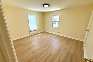 71-05 Loubet St, Forest Hills, NY 11375 - Photo 40