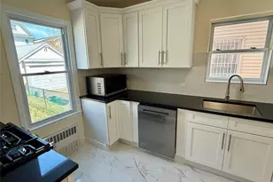 71-05 Loubet St, Forest Hills, NY 11375 - Photo 22