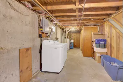 181 N 3rd Street, Bethpage, NY 11714 - Photo 18