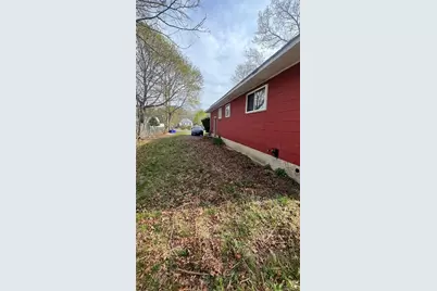 49 Gordon Avenue, West Babylon, NY 11704 - Photo 2