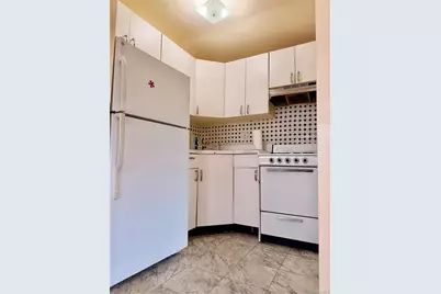 16914 144th Road, Jamaica, NY 11434 - Photo 4