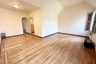 63-88 Alderton St, Rego Park, NY 11374 - Photo 4