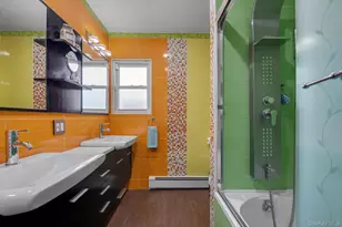 700 Sherwood St, Woodmere, NY 11581 - Photo 18