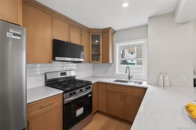 81 Potter Avenue, New Rochelle, NY 10801 - Photo 10