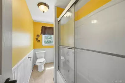 166 Abbey Street, Massapequa Park, NY 11762 - Photo 18