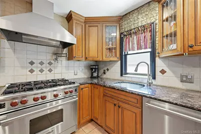 166 Abbey Street, Massapequa Park, NY 11762 - Photo 6