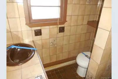 194 Phyllis Drive, Patchogue, NY 11772 - Photo 28