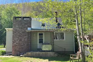 104 Canal Dr, Godeffroy, NY 12729 - Photo 4