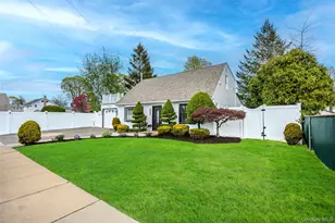 2181 Hortense Ave, Seaford, NY 11783 - Photo 2