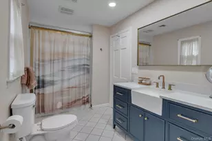 4 Dolphins Rise, Lloyd Harbor, NY 11743 - Photo 12