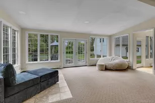 4 Dolphins Rise, Lloyd Harbor, NY 11743 - Photo 10