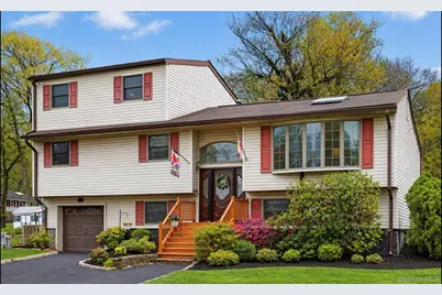 54 East Street, West Nyack, NY 10994 - Photo 1