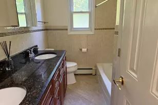 29 Butler St, Glen Cove, NY 11542 - Photo 10