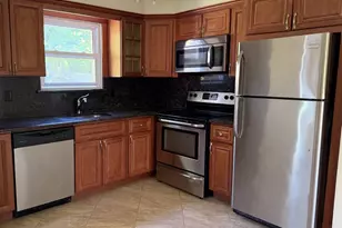29 Butler St, Glen Cove, NY 11542 - Photo 6