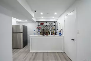 8 Verity Ln, Roslyn, NY 11576 - Photo 26