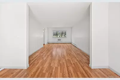 105 Coachlight Square, Montrose, NY 10548 - Photo 6