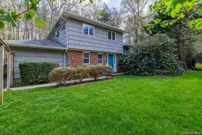 300 E Main Street, Centerport, NY 11721 - Photo 1