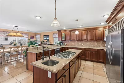 106 Irving Avenue, Freeport, NY 11520 - Photo 6