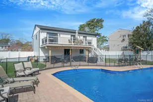 159 Nimbus Rd, Holbrook, NY 11741 - Photo 18