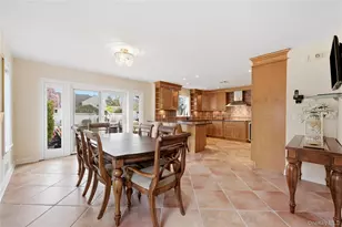 59 Park Ln, Massapequa, NY 11758 - Photo 12