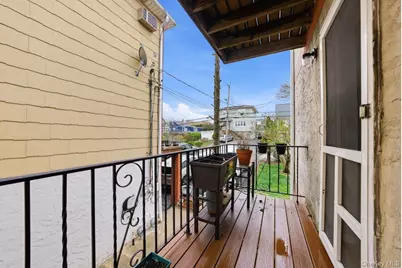 185 Bennett Avenue, Yonkers, NY 10701 - Photo 22