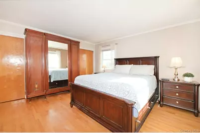 295 New Hyde Park Road, Garden City, NY 11530 - Photo 20