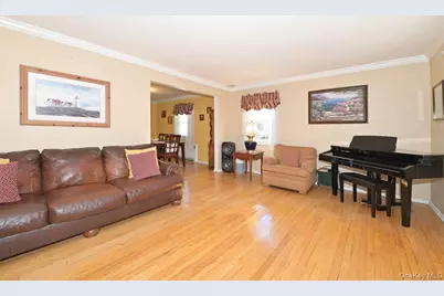 295 New Hyde Park Road, Garden City, NY 11530 - Photo 6