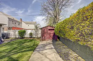 58-55 212th St, Bayside, NY 11364 - Photo 28