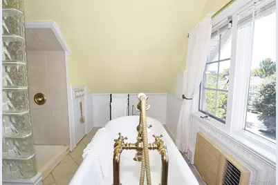 4144 Westmoreland Street, Little Neck, NY 11363 - Photo 28